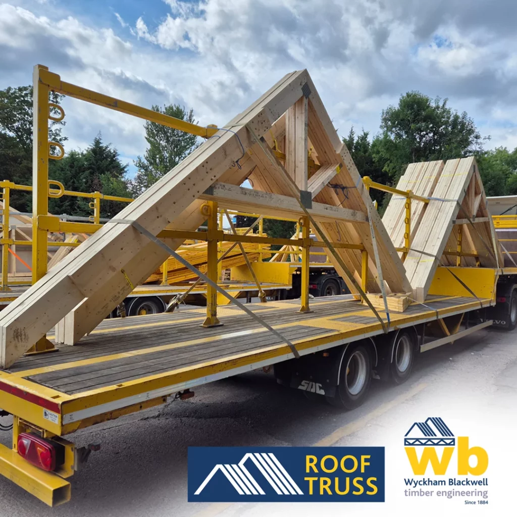 Roof truss on flat bed lorry
