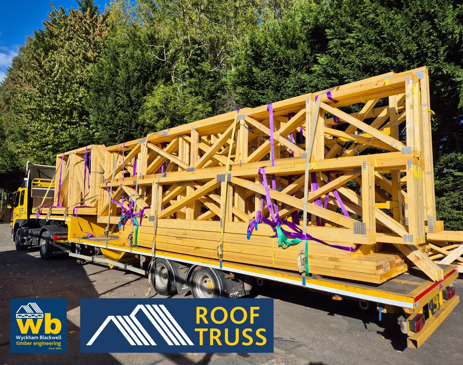Roof trusses on back of flat bed lorry